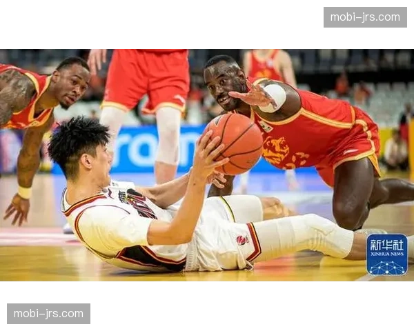 浙江浙商证券外援塔克表现稳定 场均18.2分5.9助攻